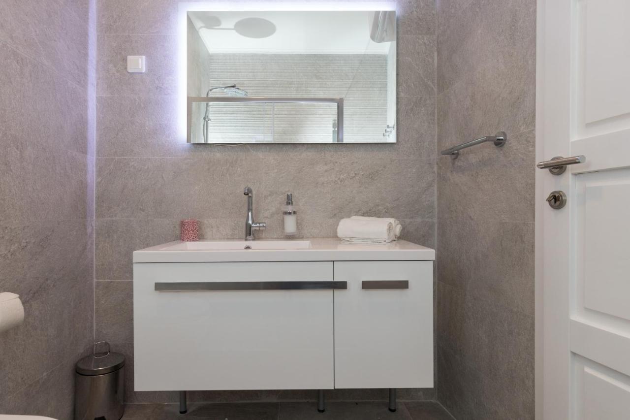Apartments Urbis Дубровник Екстериор снимка